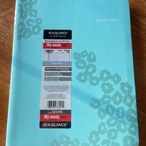 At A Glance 2021 Weekly/ Monthly Planner